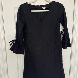 Trumpet tie sleeves on a great linen J.Crew dress